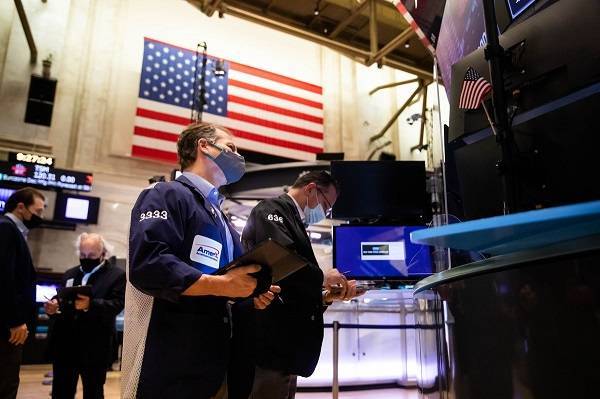 Συνεχίζει την ανοδική της πορεία η Wall Street