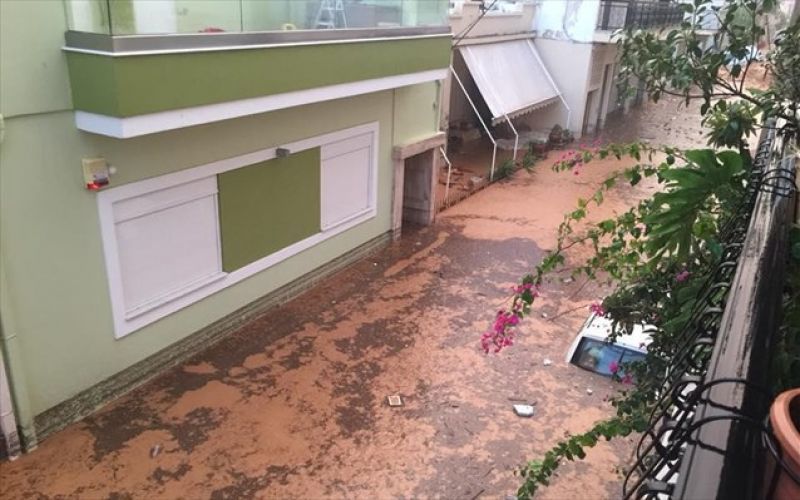 Κλειστά τα σχολεία σε Μάνδρα, Μαγούλα, Νέα Πέραμο λόγω πλημμυρών