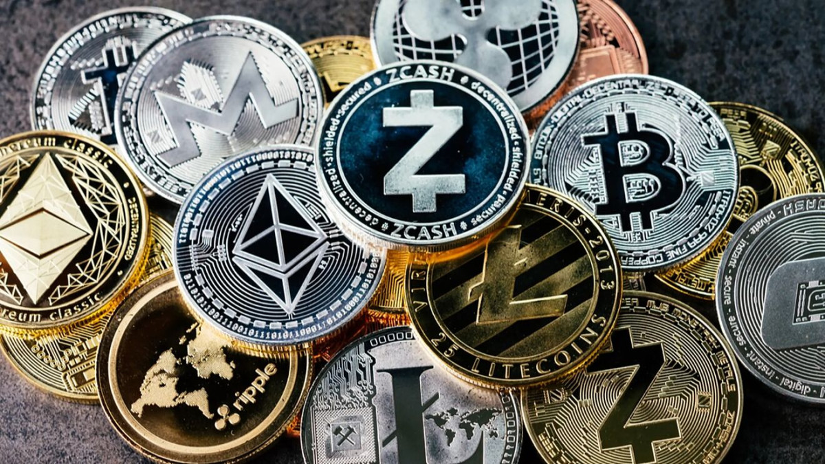 Έχασε το όριο των $28.000 το Bitcoin-Στα «κόκκινα» τα κρυπτονομίσματα