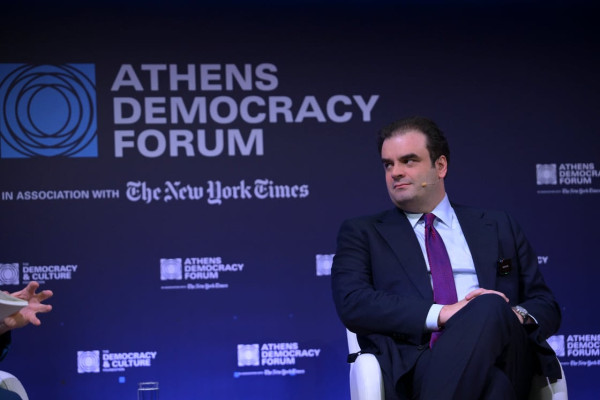 Πιερρακάκης: Κανένα κράτος δεν μπορεί να διαχειριστεί μόνο του την τεχνητή νοημοσύνη