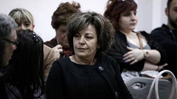 Ξέσπασε η μητέρα Τοπαλούδη στη δίκη-Συγκινητική σκηνή με Μάγδα Φύσσα