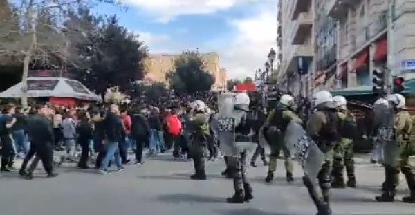 Τι πιο σύνηθες; Μία ακόμα έρευνα για αστυνομική βία