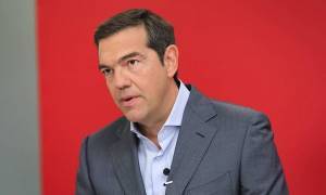 Τσίπρας για ακρίβεια: Ο Μητσοτάκης αντιμετωπίζει τη φωτιά με νεροπίστολα