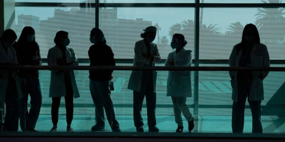 Δημοσκόπηση Pulse: 29% αρνητικό στον εμβολιασμό-63% σνομπάρει το click away