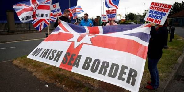 Brexit: Εκεχειρία στον πόλεμο του «λουκάνικου»-Παρατείνεται η περίοδος χάριτος