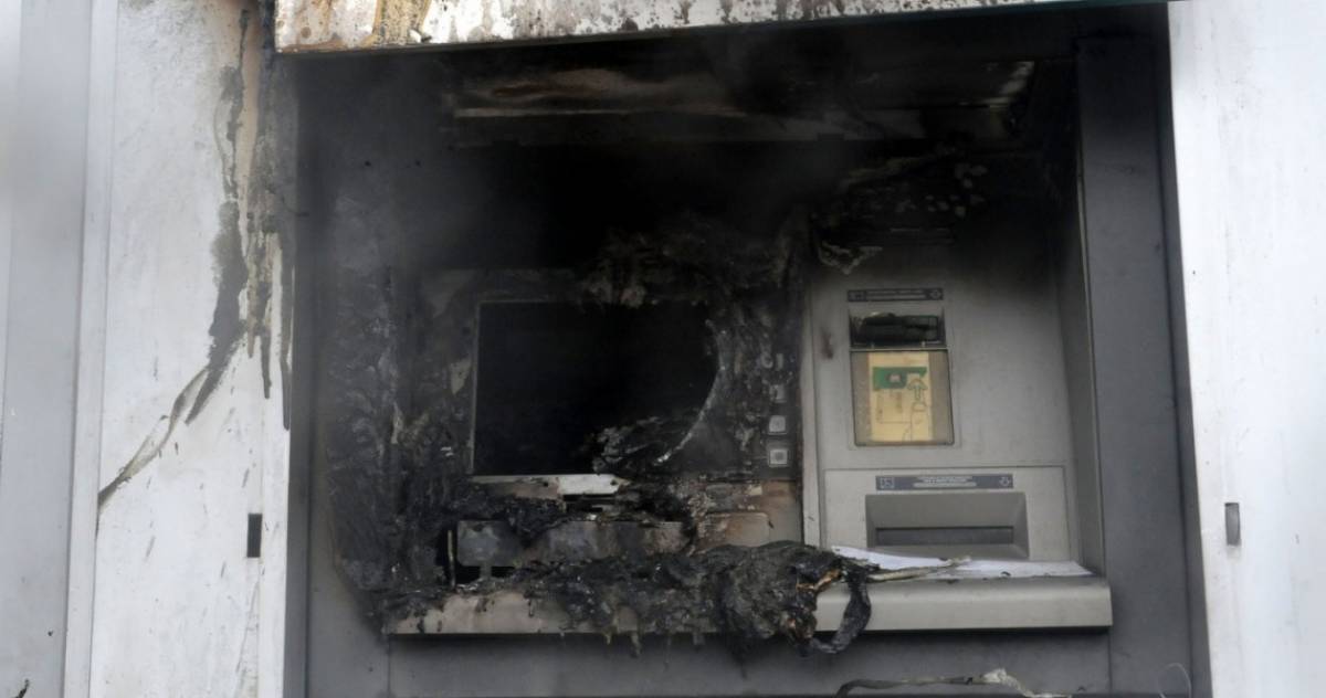 Ανατίναξαν ΑΤΜ τράπεζας στα Βριλήσσια