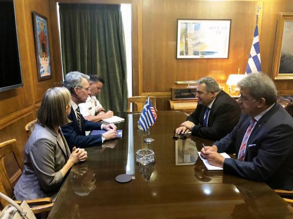 Συνάντηση Καμμένου με τον Αμερικανό πρέσβη