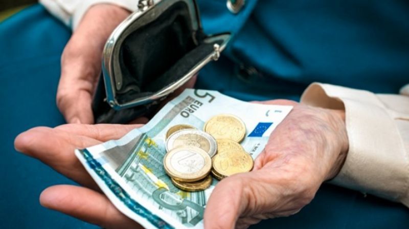 Ξεκίνησε η καταβολή των "ψαλιδισμένων" συντάξεων Σεπτεμβρίου
