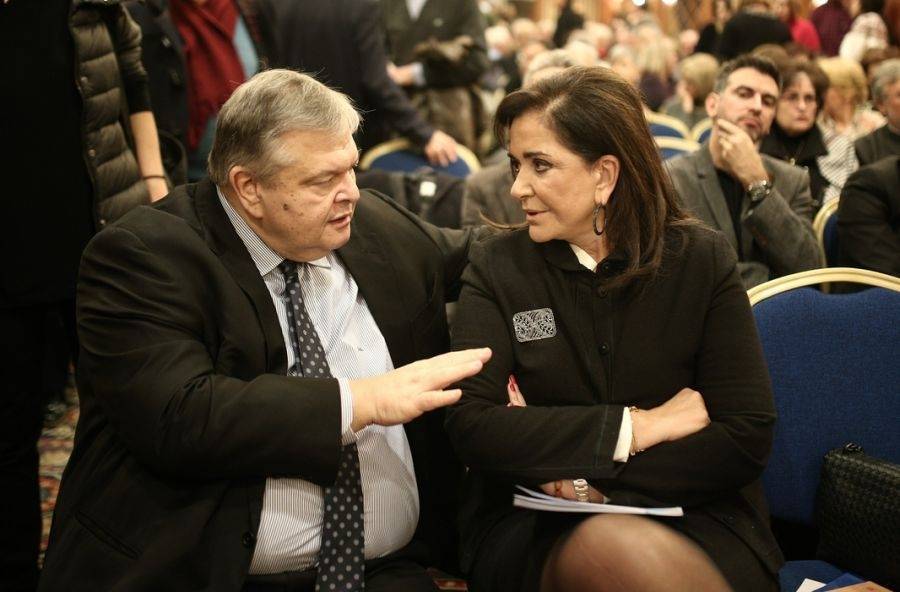 Μπακογιάννη και Βενιζέλος για τις ΑΟΖ και τα ελληνοτουρκικά