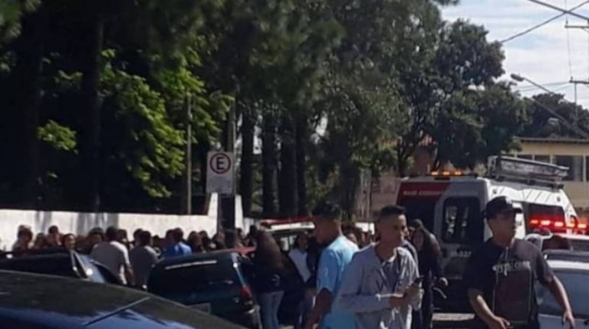 Βραζιλία: Τουλάχιστον οκτώ νεκροί από πυροβολισμούς σε σχολείο