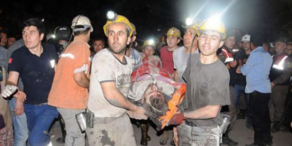 Τουρκία: Τραγωδία σε ορυχείο- Κήρυξαν τριήμερο εθνικό πένθος- Μειώνονται οι ελπίδες για επιζώντες, λέει ο Υπουργός Ενέργειας