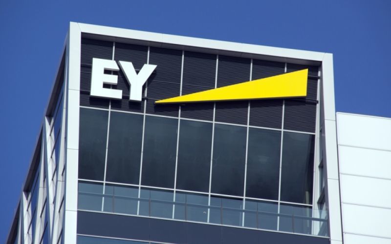 EY: Συγκρατημένη αισιοδοξία για την επενδυτική προοπτική της Μεσογείου