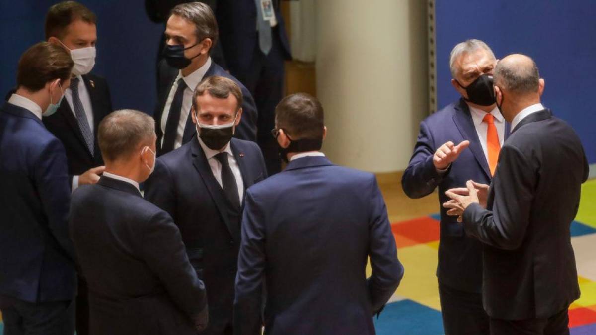 Σύνοδος Κορυφής: Επίθεση σε Όρμπαν, αιχμές για Ελλάδα και ήττα...Μέρκελ