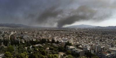 ΕΕΑ-Δημόκριτος: Μέτρια ατμοσφαιρική επιβάρυνση από την πυρκαγιά στη Μεταμόρφωση