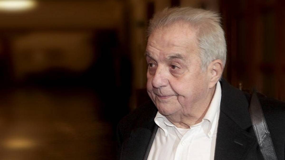 Επίσκεψη Φλαμπουράρη στα ναυπηγεία του Νεωρίου Σύρου