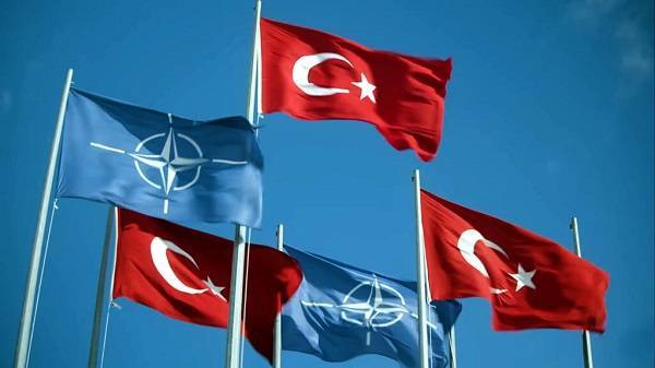 FAZ: Οι ΗΠΑ θέλουν την Τουρκία στο ΝΑΤΟ