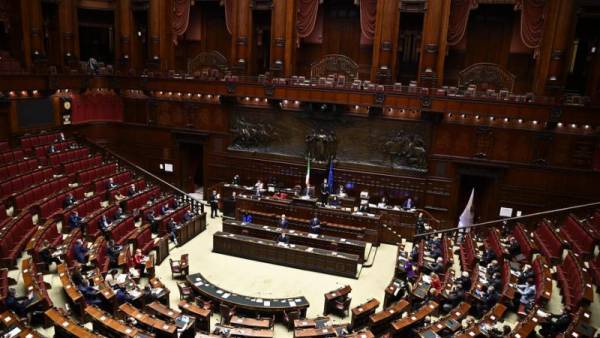Ιταλική Βουλή: Επικύρωσε τη συμφωνία με την Ελλάδα για ΑΟΖ