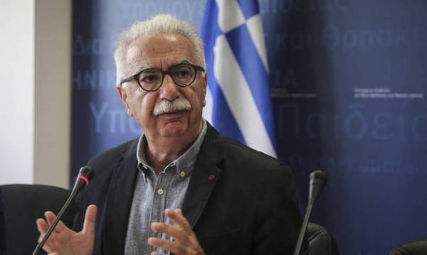 Γαβρόγλου: Πρέπει να αναβαθμιστεί η Γ’ Λυκείου και το απολυτήριο