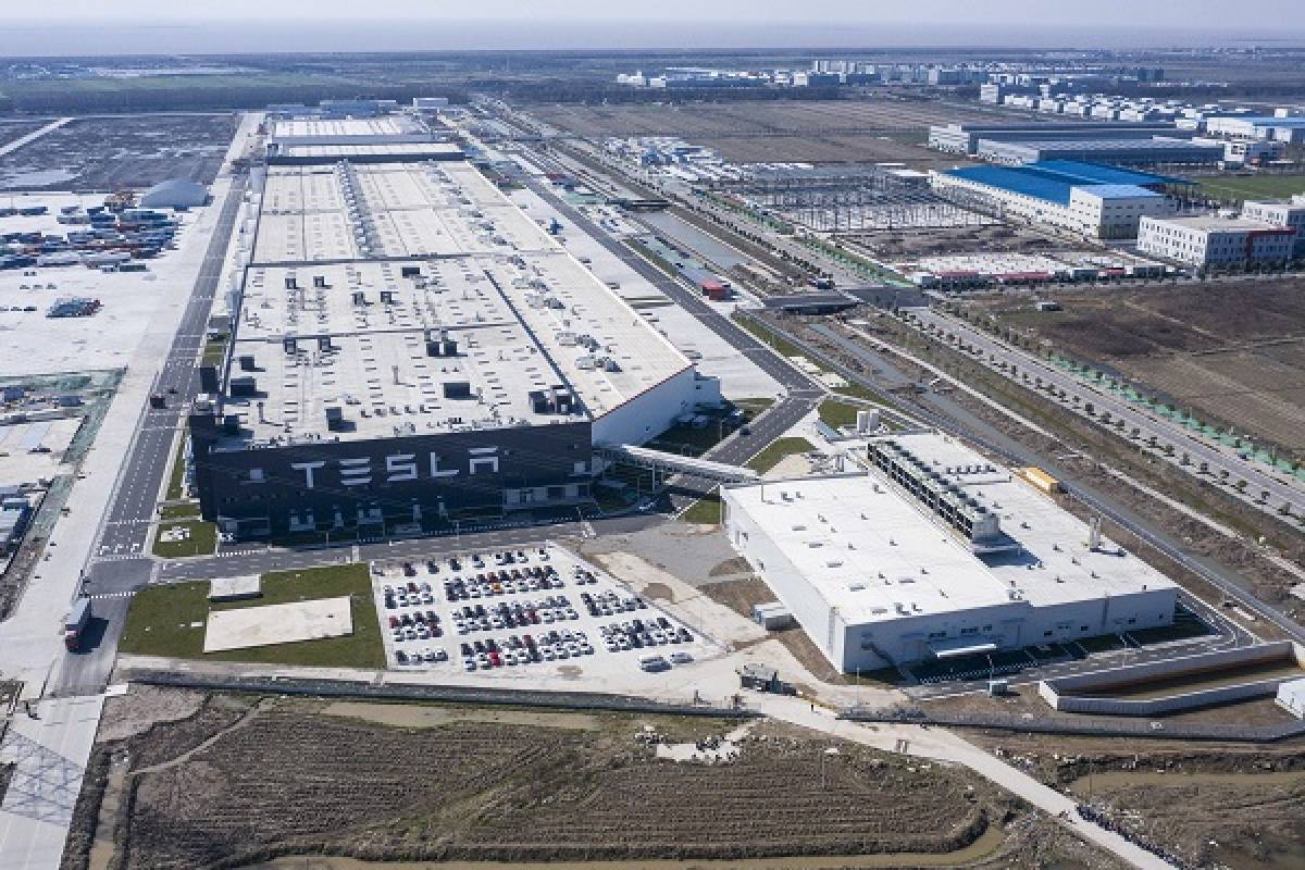 Tesla: Αύξηση κερδών μικρότερη των προσδοκιών στο δ' τρίμηνο