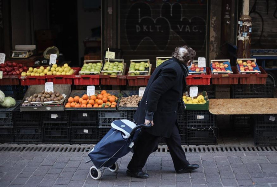 Η ακρίβεια «πονοκεφαλιάζει» τους Έλληνες-Τι γνώμη έχουν για τον πόλεμο