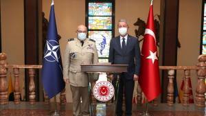 Τον πρόεδρο της στρατιωτικής επιτροπής του ΝΑΤΟ συνάντησε ο Ακάρ