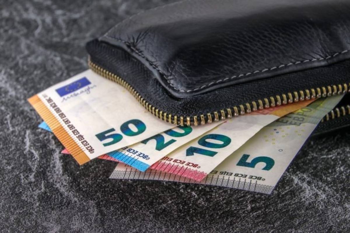 Πληρώνονται σήμερα τα προνοιακά αναπηρικά επιδόματα