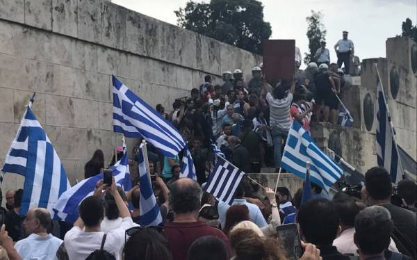 Μήνυση για τα επεισόδια του συλλαλητηρίου από την Παμμακεδονική Συνομοσπονδία
