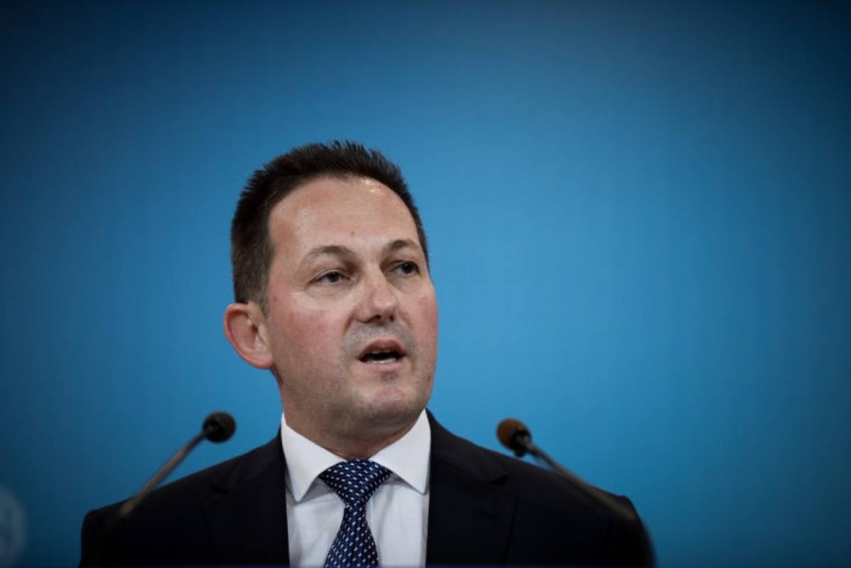 Πέτσας: Πιο γρήγορα και επιθετικά οι μειώσεις φόρων