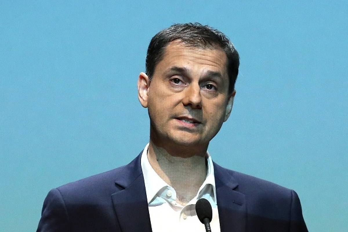 Θεοχάρης: Αναλαμβάνουμε ειδικά μέτρα στήριξης των εποχικά εργαζομένων