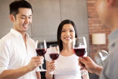 Οι Ιάπωνες τα "τσούζουν" με ελληνικό κρασί