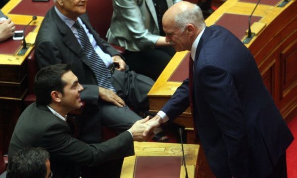 Την πόρτα του Μαξίμου περνά σήμερα ο Γ. Παπανδρέου