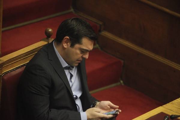 Κι ούτε ένα τηλεφώνημα (στο Μαξίμου)…