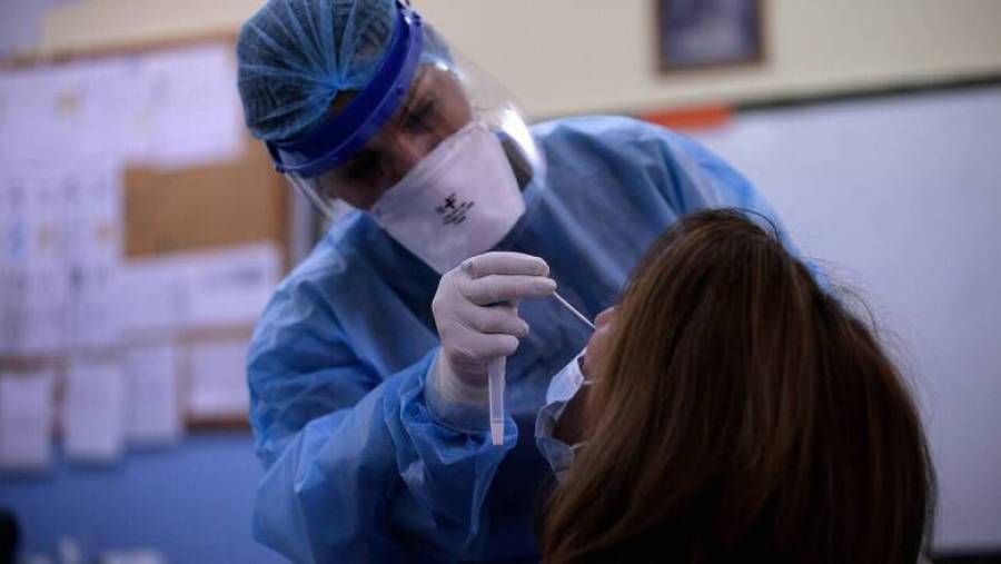 Ποιες περιοχές παρουσιάζουν αύξηση και ποιες μείωση στα κρούσματα