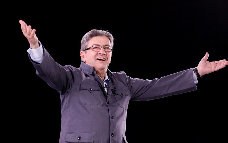 Μελανσόν: Μακρόν, άκυρο ή αποχή
