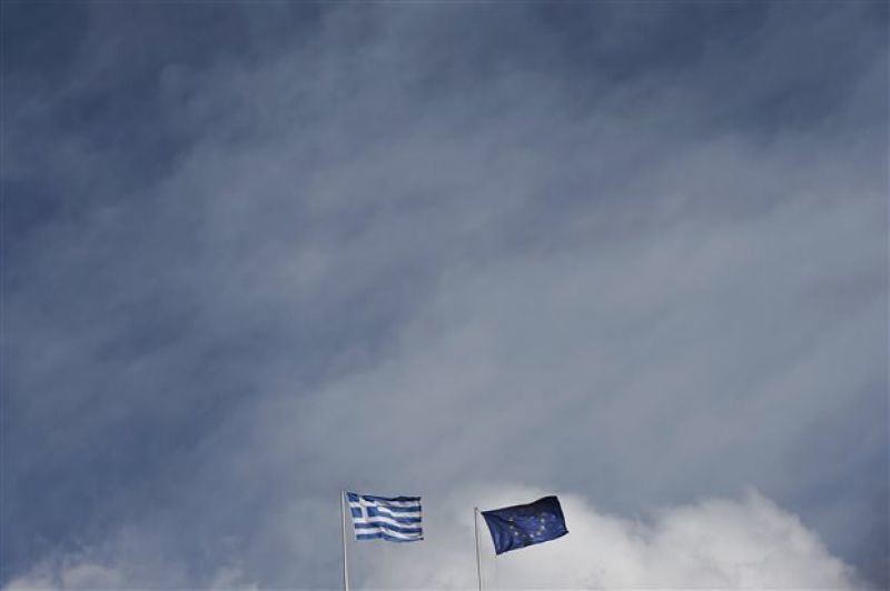 Σύγκλιση σε δημοσιονομικά και ασφαλιστικό-Απόκλιση σε «κόκκινα» δάνεια και Ταμείο
