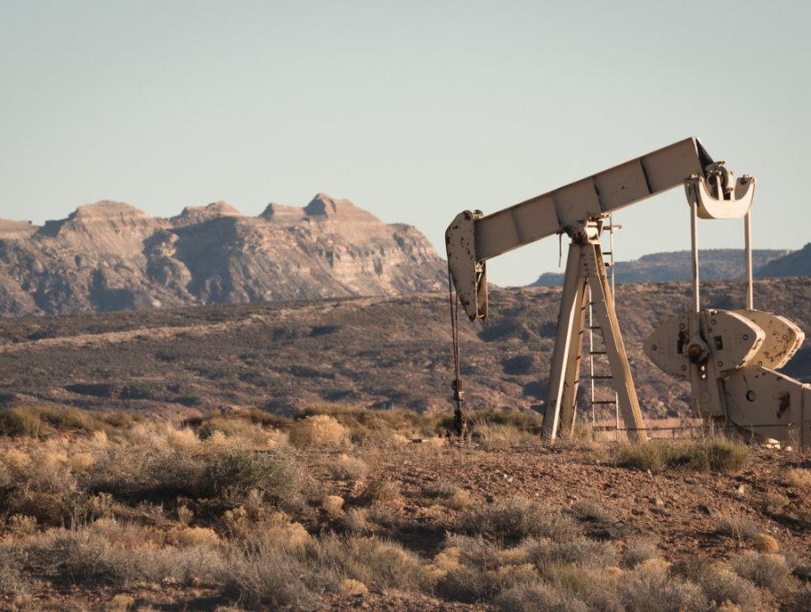 «Εκτοξεύεται» λόγω του Μεσανατολικού το πετρέλαιο- Ανεβαίνει το φυσικό αέριο