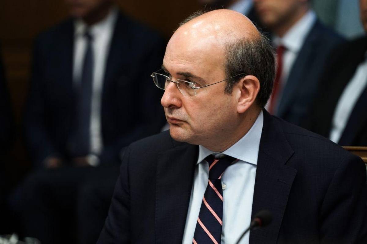 Τηλεδιασκέψεις με κοινωνικούς εταίρους και φορείς ξεκινά ο Χατζηδάκης