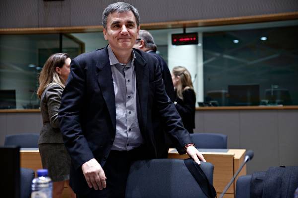 Επική ατάκα Τσακαλώτου για Τρία: Τhat used to be me!