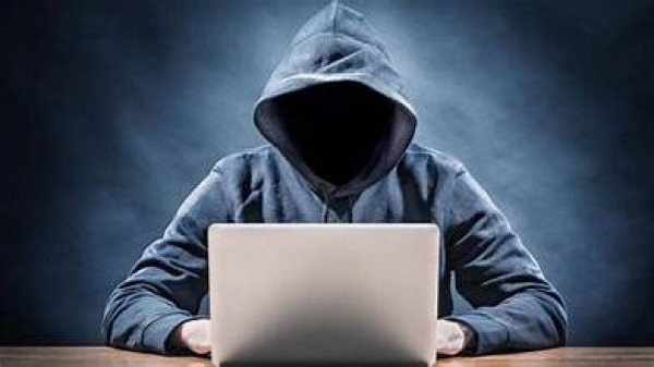 Μαζική κυβερνοεπίθεση στη Γαλλία: Στο στόχαστρο 15 εκατ. ιατρικοί φάκελοι και 1,2 εκατ. τραπεζικοί λογαριασμοί