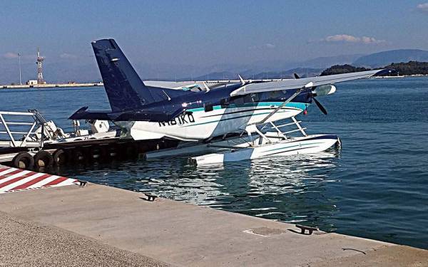 Τροποποιείται το θεσμικό πλαίσιο για τα υδροπλάνα