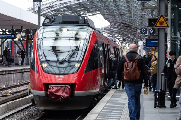 Γερμανία: Νεκρός εισπράκτορας ύστερα από βίαιη επίθεση Έλληνα επιβάτη