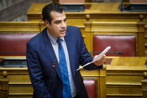 Πλεύρης: Η αναστολή ασύλου απέδωσε – Εξετάζεται παράταση και δημιουργία δομής στην Κρήτη