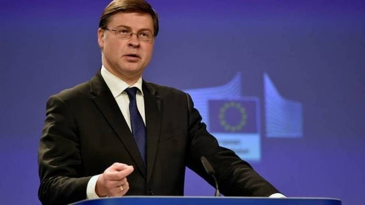 Ντομπρόβσκις: Ανάπτυξη φέτος και του χρόνου στις χώρες της ΕΕ
