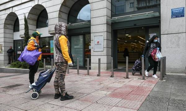 Οι άγνωστοι «Χ» για το άνοιγμα των καταστημάτων