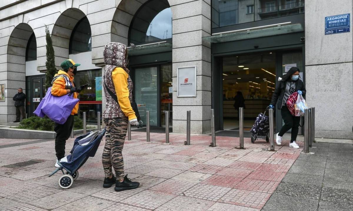 Οι άγνωστοι «Χ» για το άνοιγμα των καταστημάτων