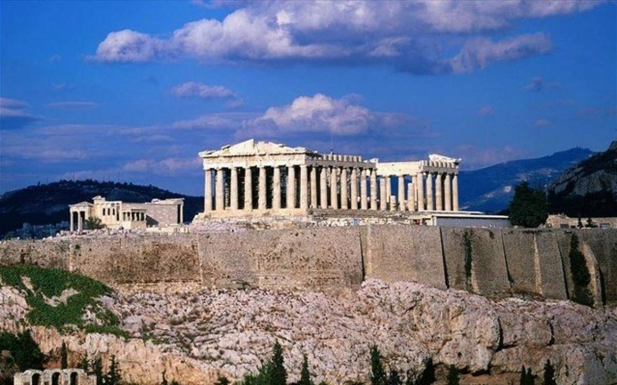 Σταθάκης: Τρεις κινήσεις για την προστασία της περιοχής της Ακρόπολης