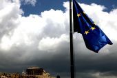 Reuters: «Στο 55% η πιθανότητα εξόδου από την Ευρωζώνη»