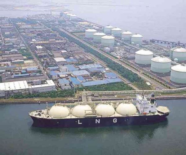 Όμιλος Αγγελικούση: 17 πλοία LNG το 2016