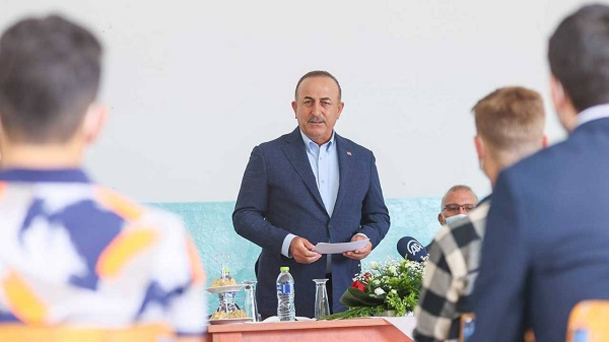 Επίσκεψη Τσαβούσογλου: Τα περί «τουρκικής μειονότητας» και οι ψευδομουφτήδες