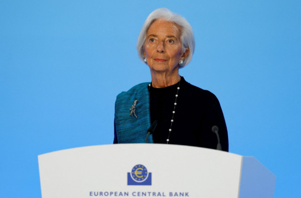 «Καμπανάκι» στην ΕΚΤ για τη Λαγκάρντ: Παρατεταμένη αβεβαιότητα για την αποχώρηση της απειλεί την εμπιστοσύνη